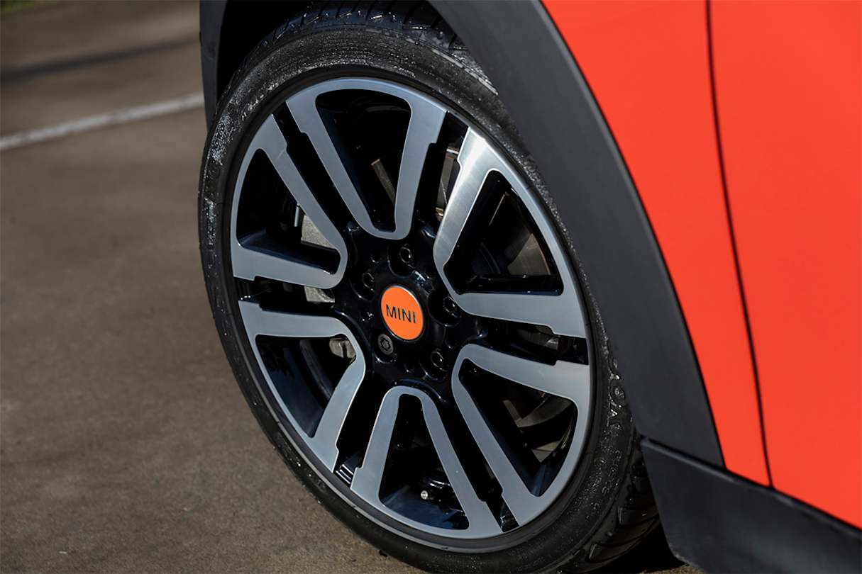 The Cooper S gets 17-inch alloys wheels.